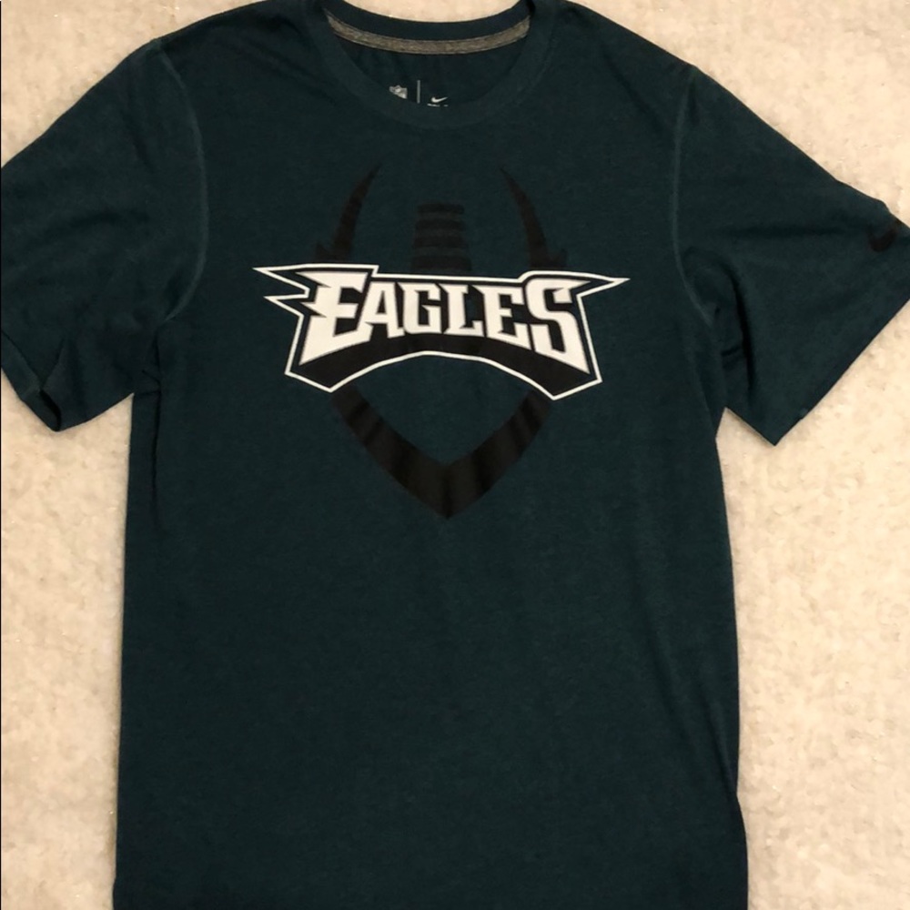 Nike Eagles T-shirt